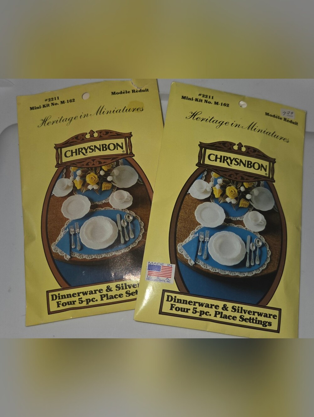 vintage  Chrysnbon dollhouse 4 Place Setting Dinnerware Set Model Kit M-162 1:12